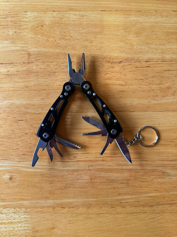 CLEANING MULTITOOL